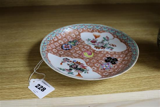 A Chinese famille rose dish, 19th century, Yongzheng mark, 21cm